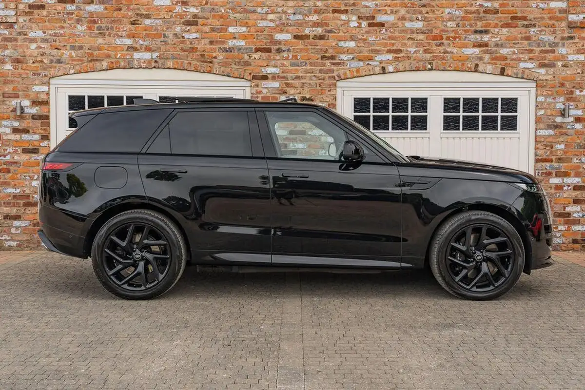 2024-land-rover-range-rover-sport-30-p460e-dynamic-se-big-19