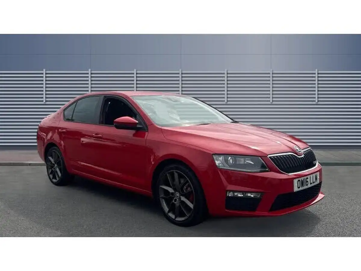 2016-skoda-octavia-20tdi-vrs-hatchback-dsg-big-0