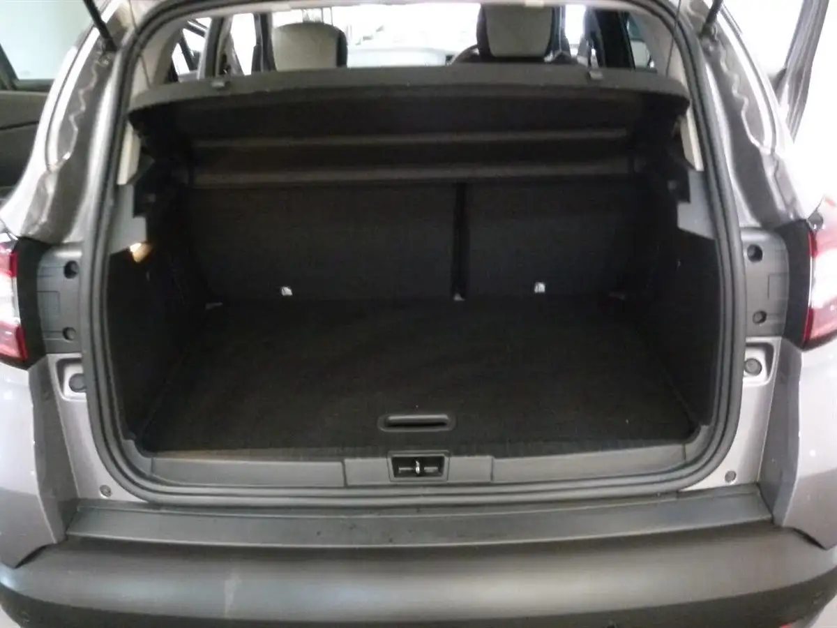2018-renault-captur-09-tce-iconic-big-19