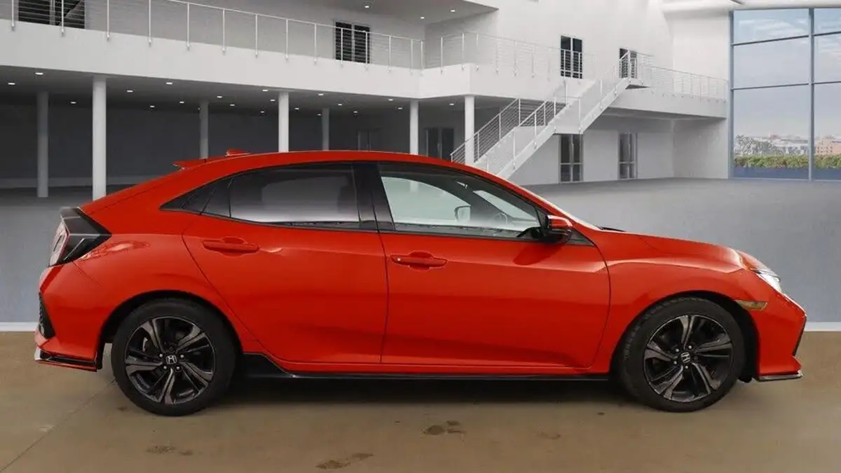 2018-honda-civic-15-vtec-turbo-sport-ss-big-8