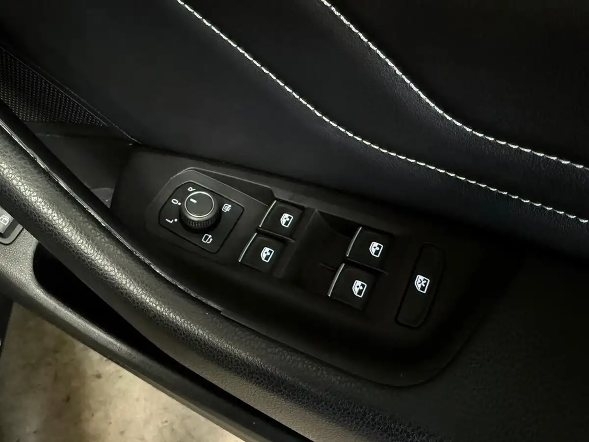 2021-volkswagen-passat-14-tsi-gte-saloon-4d-big-22