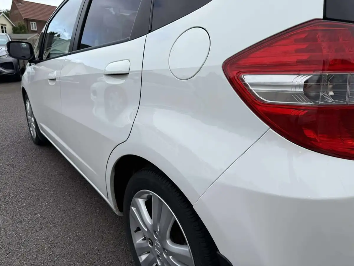 2014-honda-jazz-14-es-plus-big-29