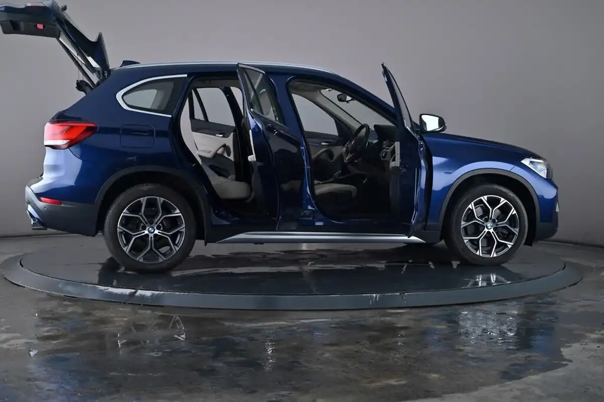 2019-bmw-x1-20-sdrive-20i-xline-sdrive-20i-big-65