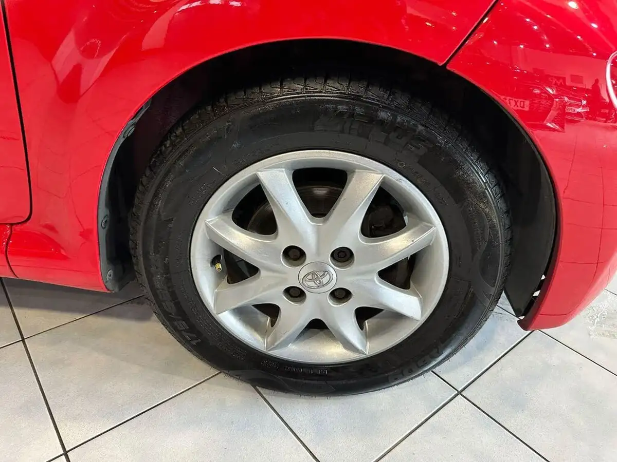 2013-toyota-aygo-10-mode-ac-3d-big-19