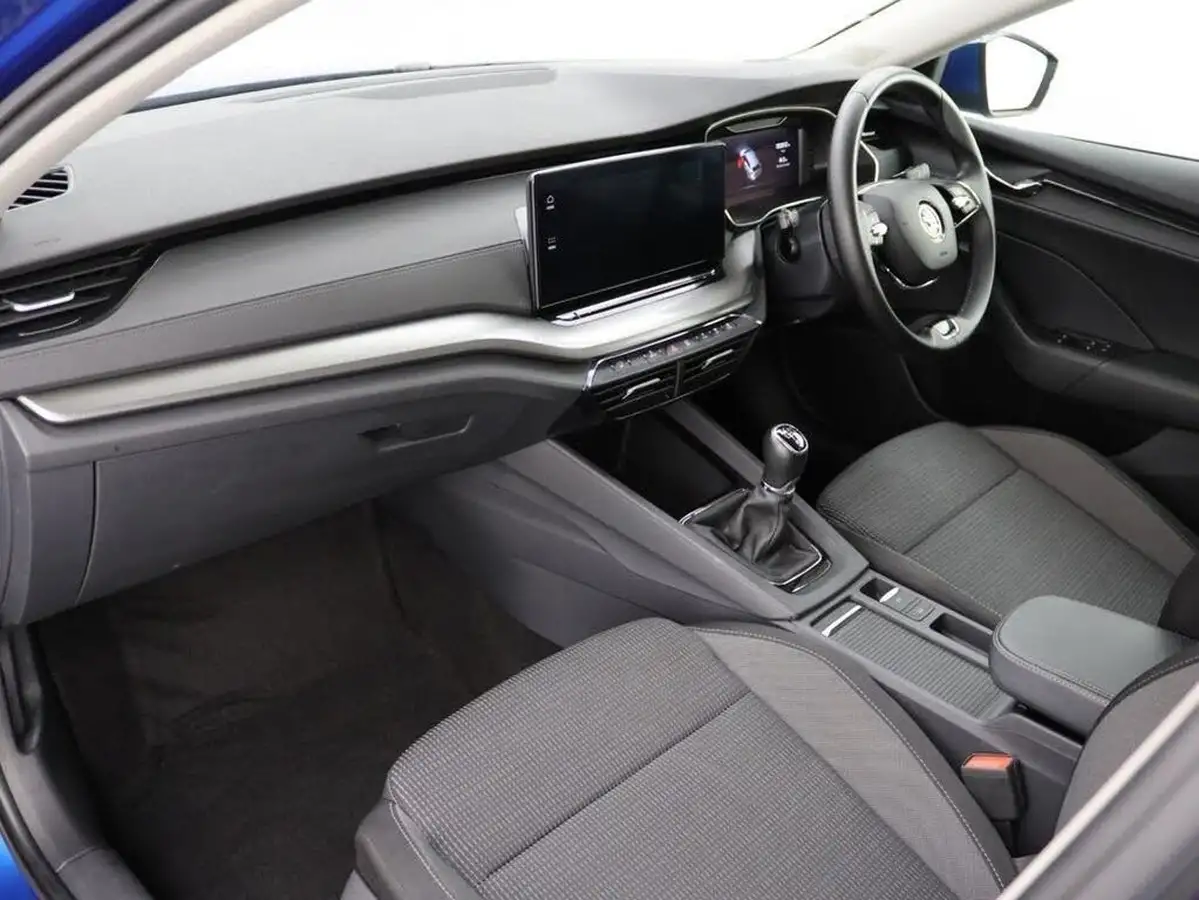 2022-skoda-octavia-15-tsi-se-technology-estate-big-24