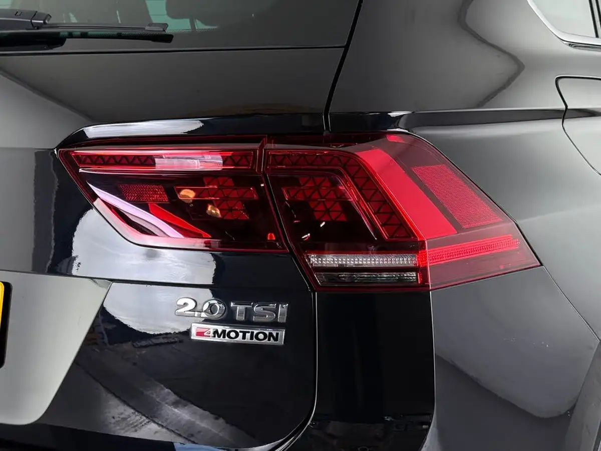 2017-volkswagen-tiguan-20-tsi-r-line-dsg-big-8