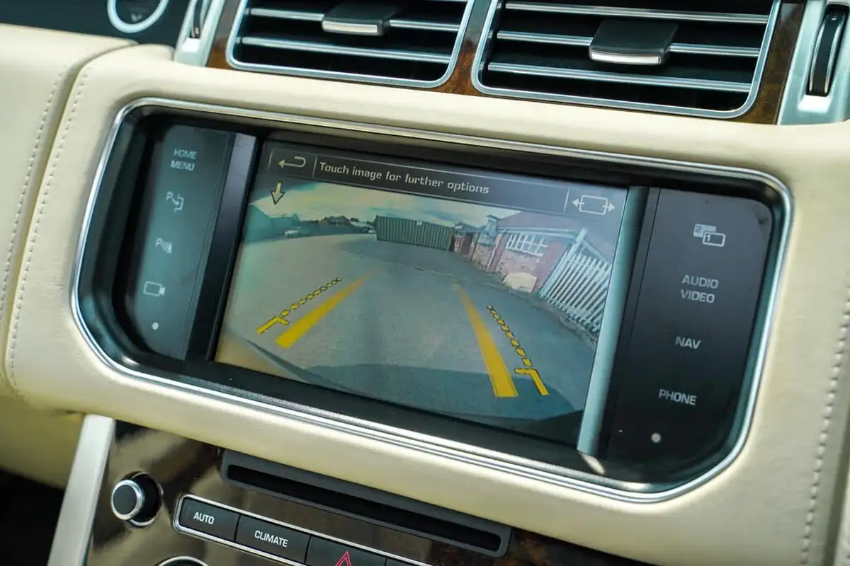 2014-land-rover-range-rover-30-sd-v6-autobiography-30-sd-ss-big-37