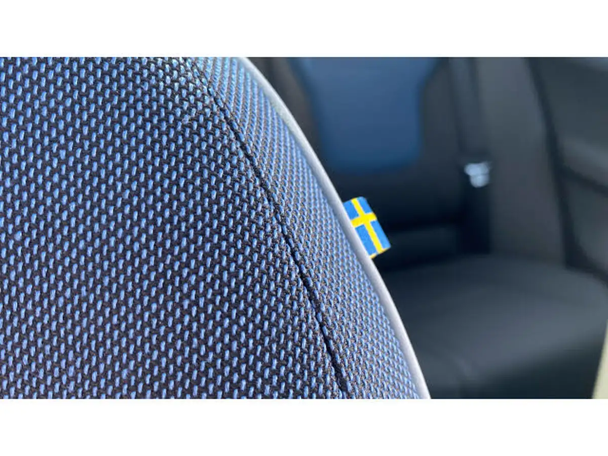 2025-volvo-ex30-e-twin-ultra-big-21