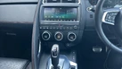 2019-jaguar-e-pace-20-i4d-chequered-flag-180ps-small-23