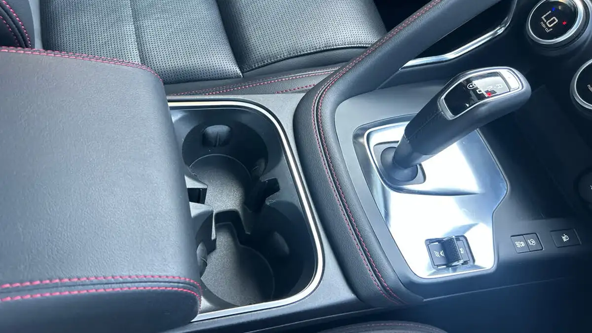 2019-jaguar-e-pace-20-i4d-chequered-flag-180ps-big-12