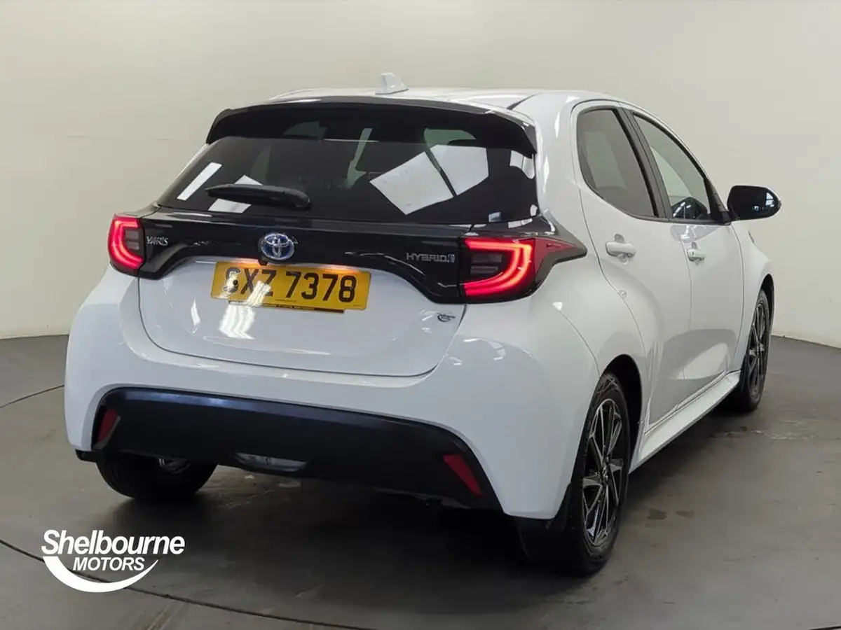 2023-toyota-yaris-15-vvt-i-design-big-11