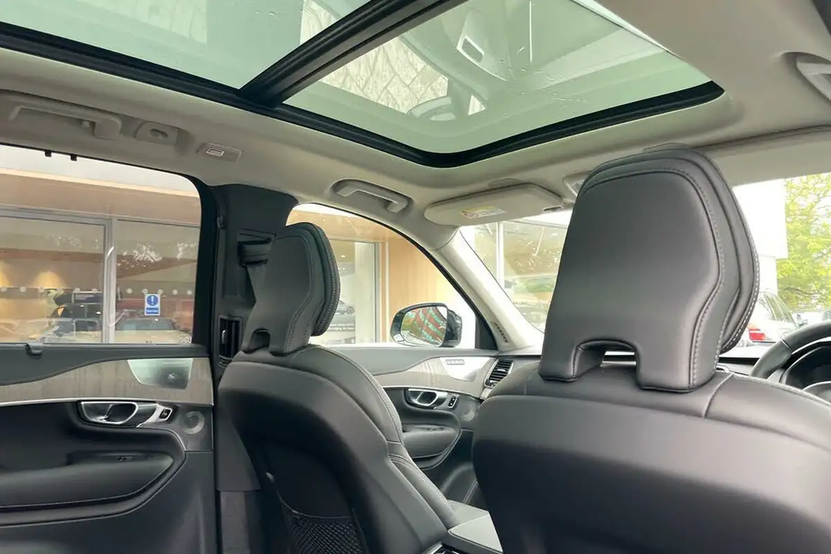 2024-volvo-xc90-20-b5-ultra-dark-big-22