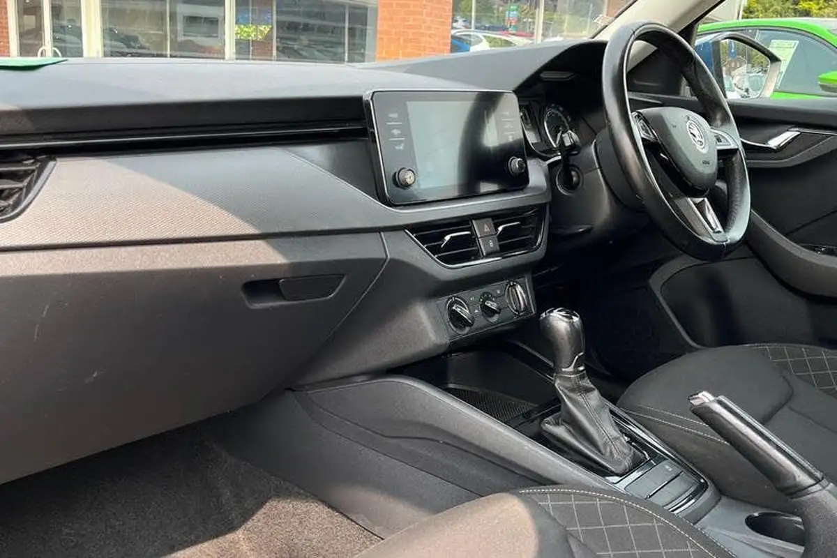 2020-skoda-kamiq-15-tsi-se-big-17