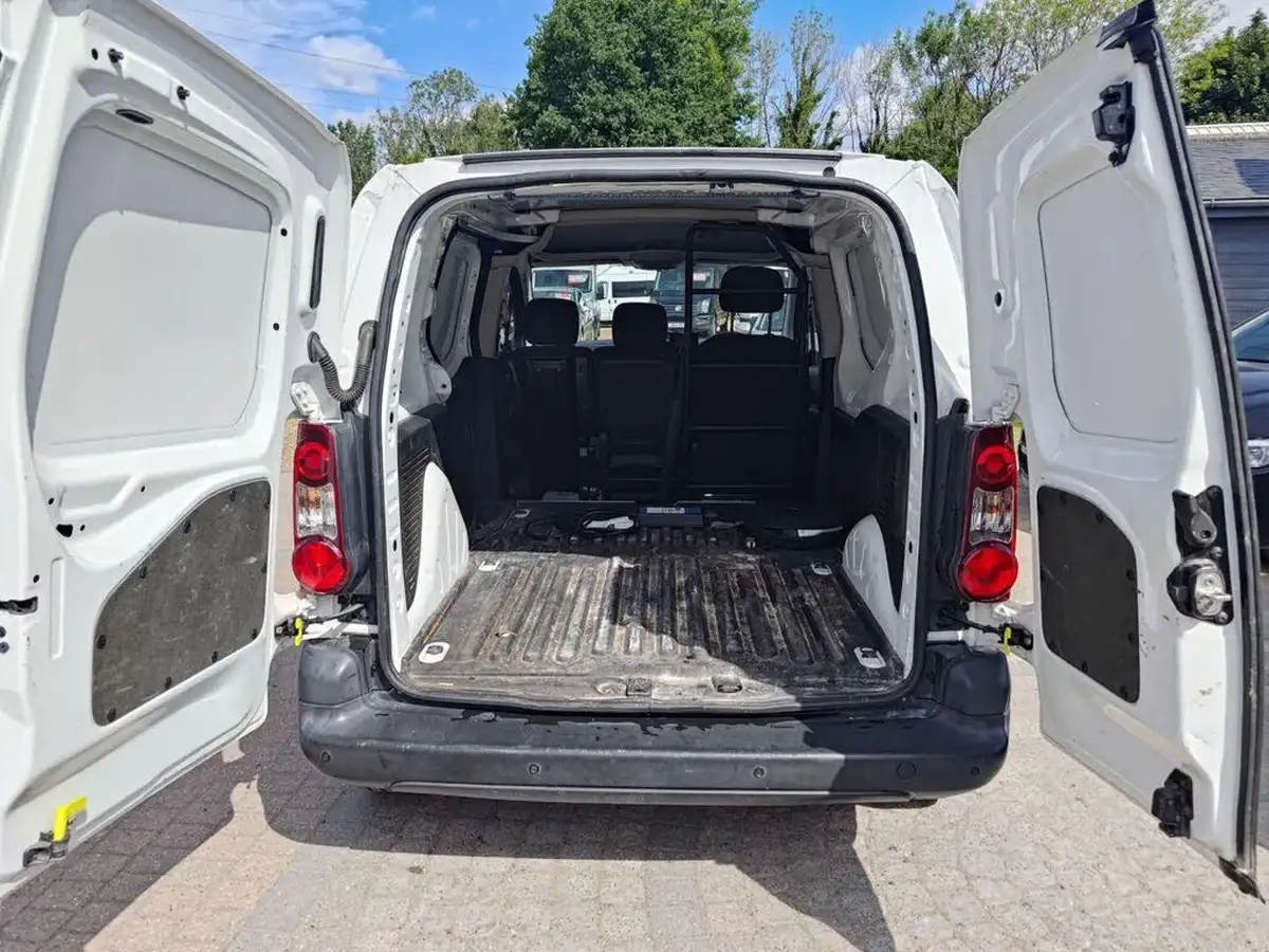 2018-citroen-berlingo-e-l1-635-lx-big-26