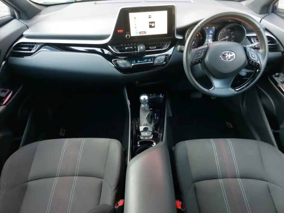 2023-toyota-c-hr-20-vvt-i-gr-sport-181bhp-big-2