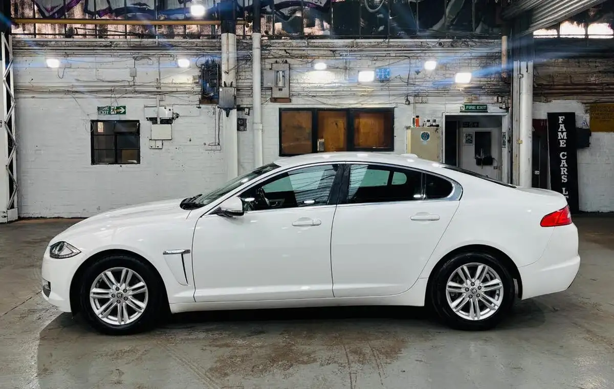 2012-jaguar-xf-22td-luxury-190ps-saloon-4d-auto-big-8