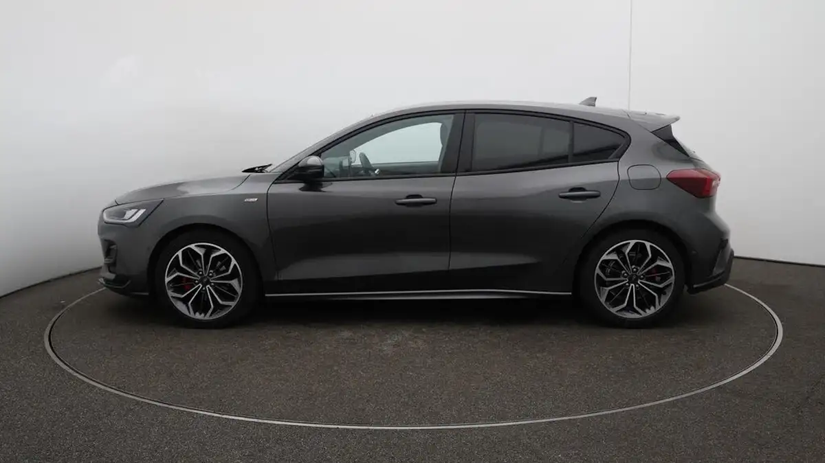 2023-ford-focus-10t-st-line-x-125ps-hybrid-mhev-hatchback-powershift-big-64