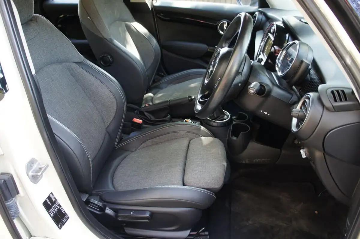 2015-mini-cooper-20td-cooper-sd-170bhp-ss-hatchback-5d-big-7