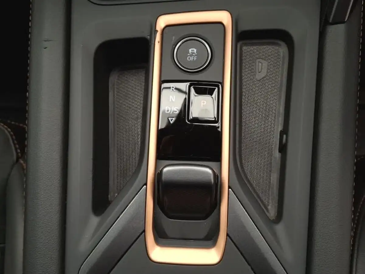 2024-cupra-formentor-15-etsi-v2-big-17