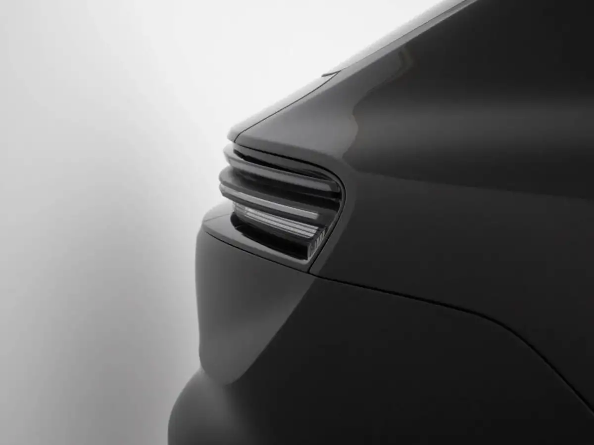2025-porsche-macan-e-electric-big-22