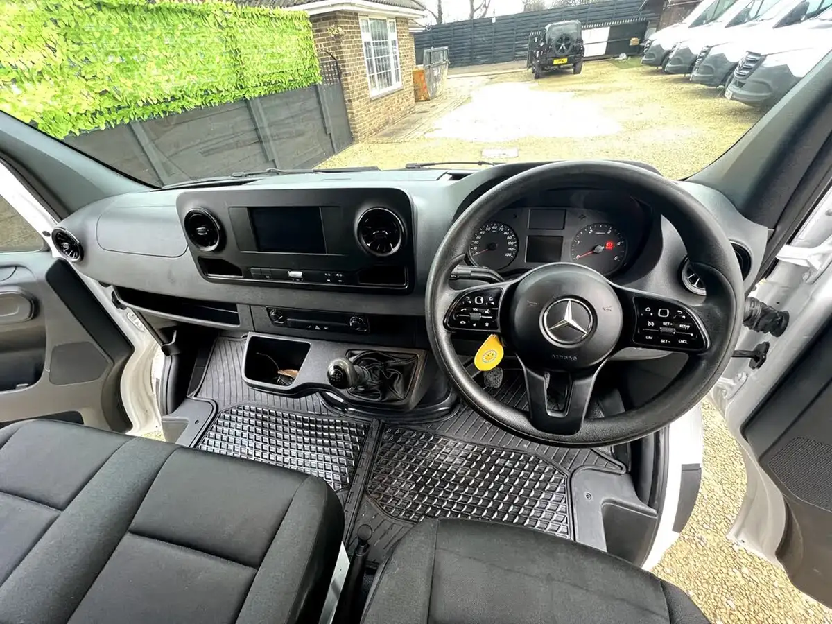 2020-mercedes-benz-sprinter-21cdi-314-l2h1-panel-van-rwd-eco-gear-360-big-12