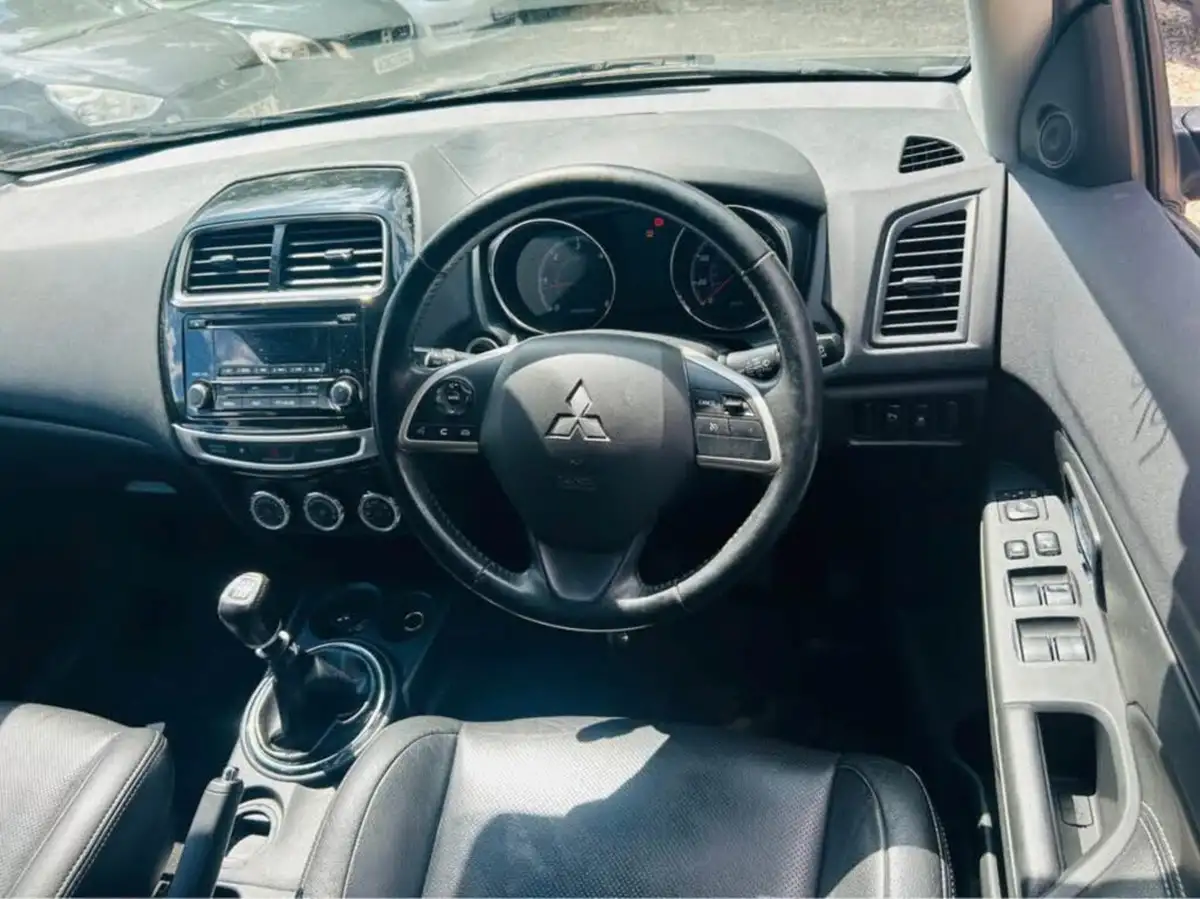 2015-mitsubishi-asx-18td-3-big-7