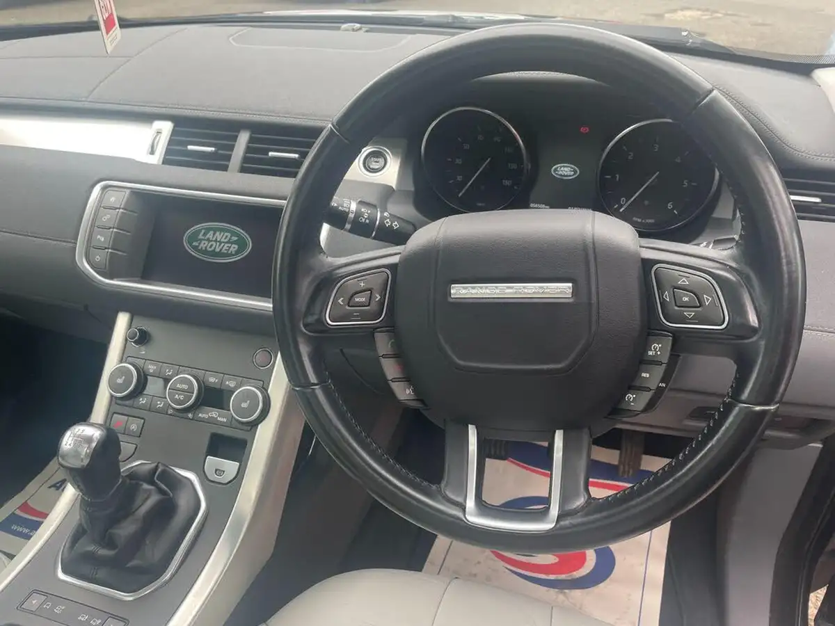 2016-land-rover-range-rover-evoque-20td4-se-tech-ss-hatchback-5d-big-16