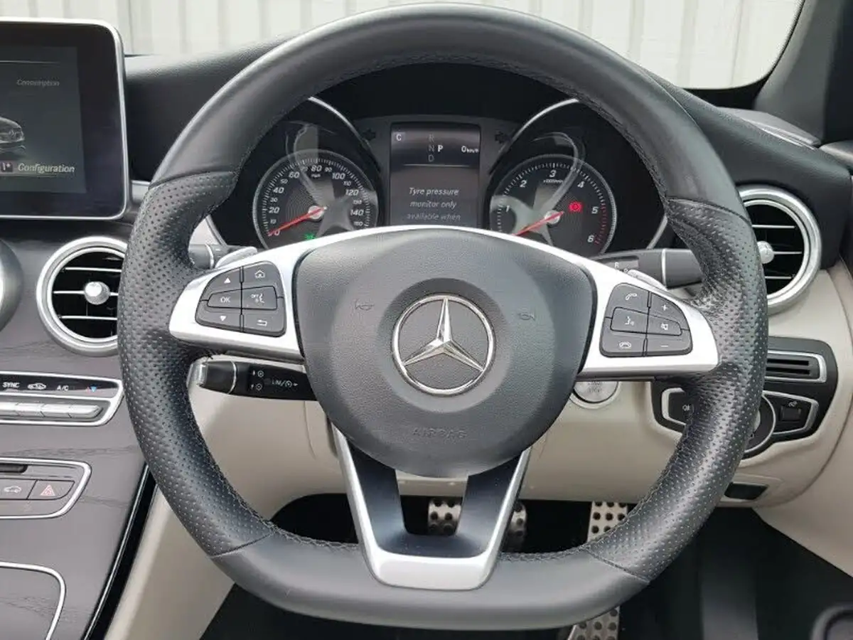 2018-mercedes-benz-c-class-21d-c220d-amg-line-premium-plusss-cabriolet-2d-9g-tronic-plus-big-6