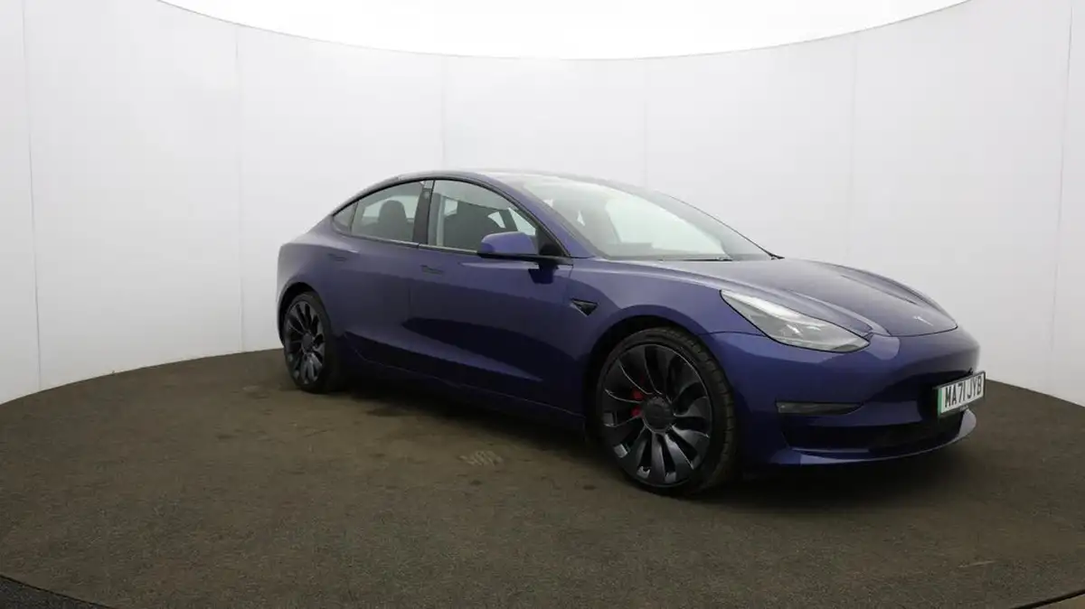 2021-tesla-model-3-e-performance-awd-big-42