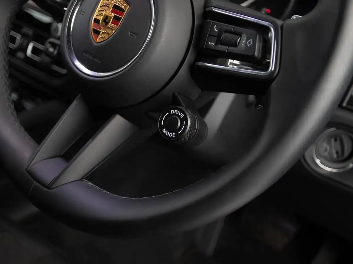 2023-porsche-macan-29-v6-gts-big-57