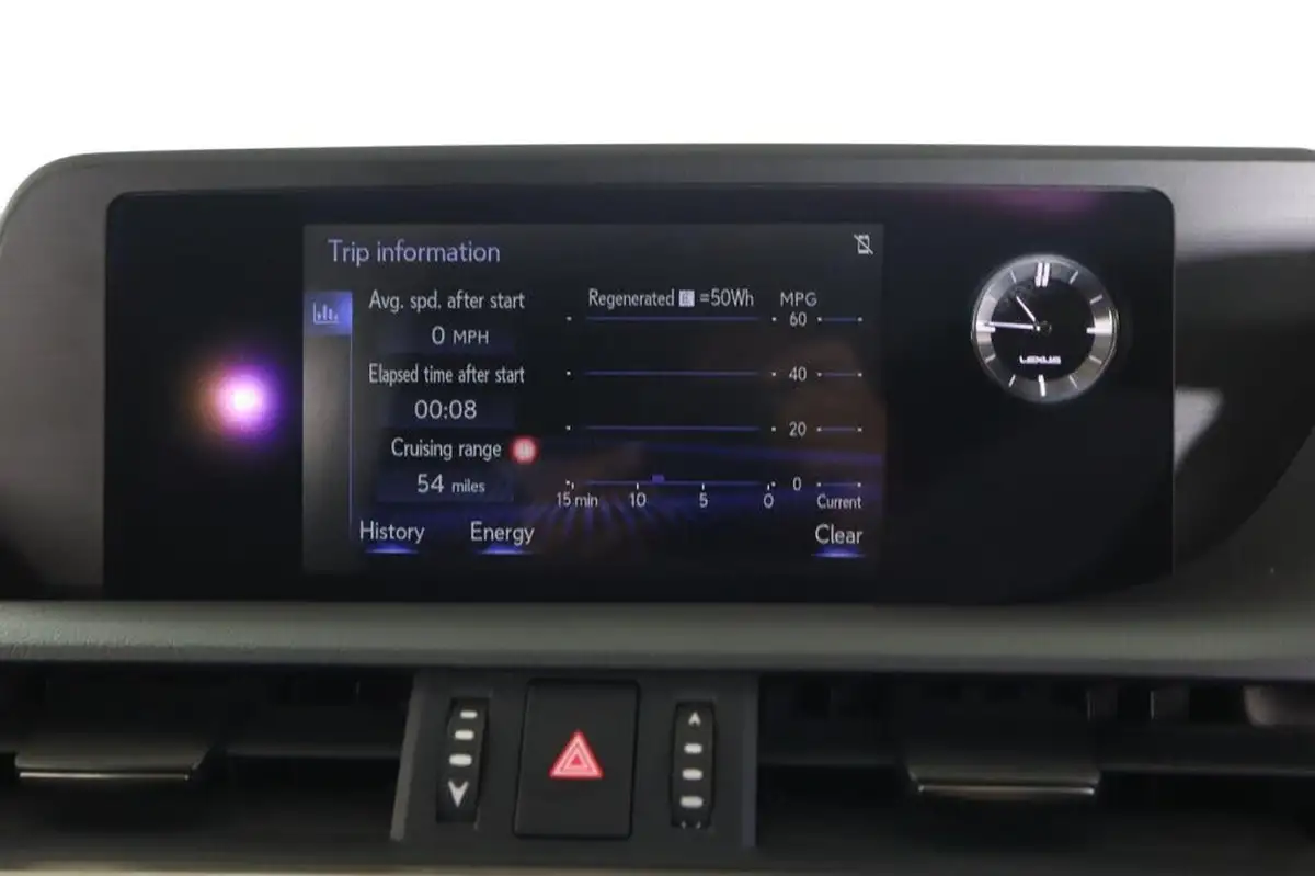 2019-lexus-es-300h-25-f-sport-big-50