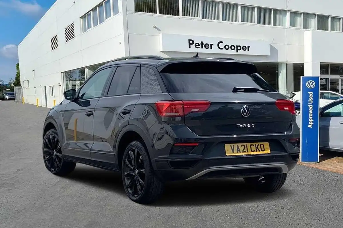 2021-volkswagen-t-roc-15-tsi-black-edition-big-2