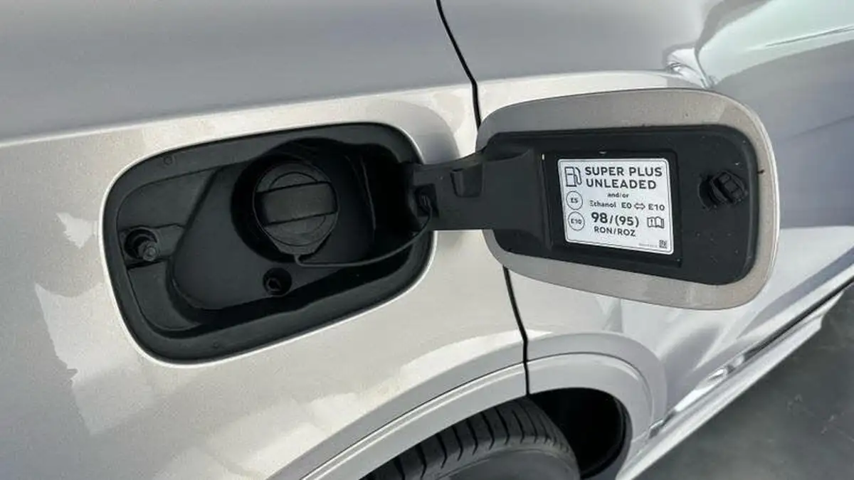 2020-bentley-bentayga-30-hybrid-big-41