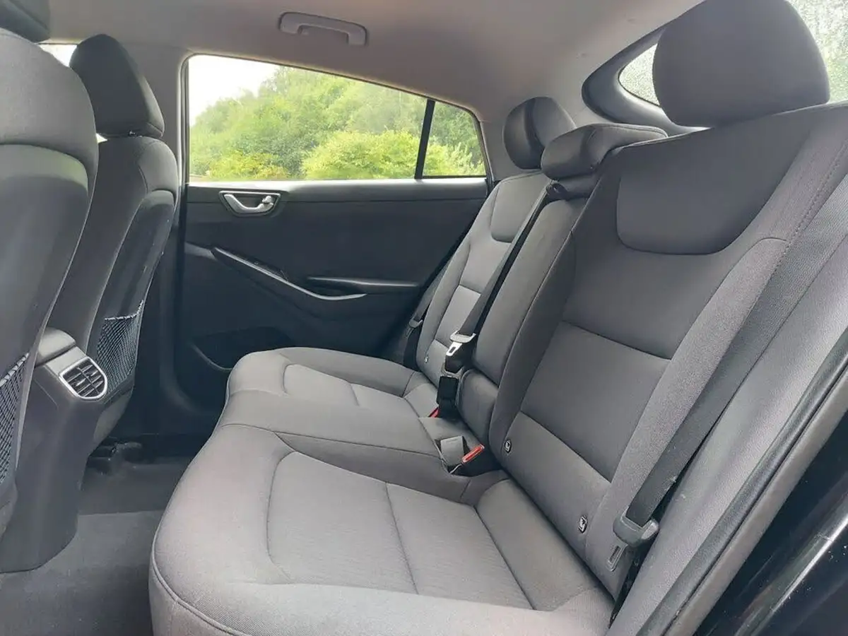 2020-hyundai-kona-e-premium-136ps-39kwh-big-33