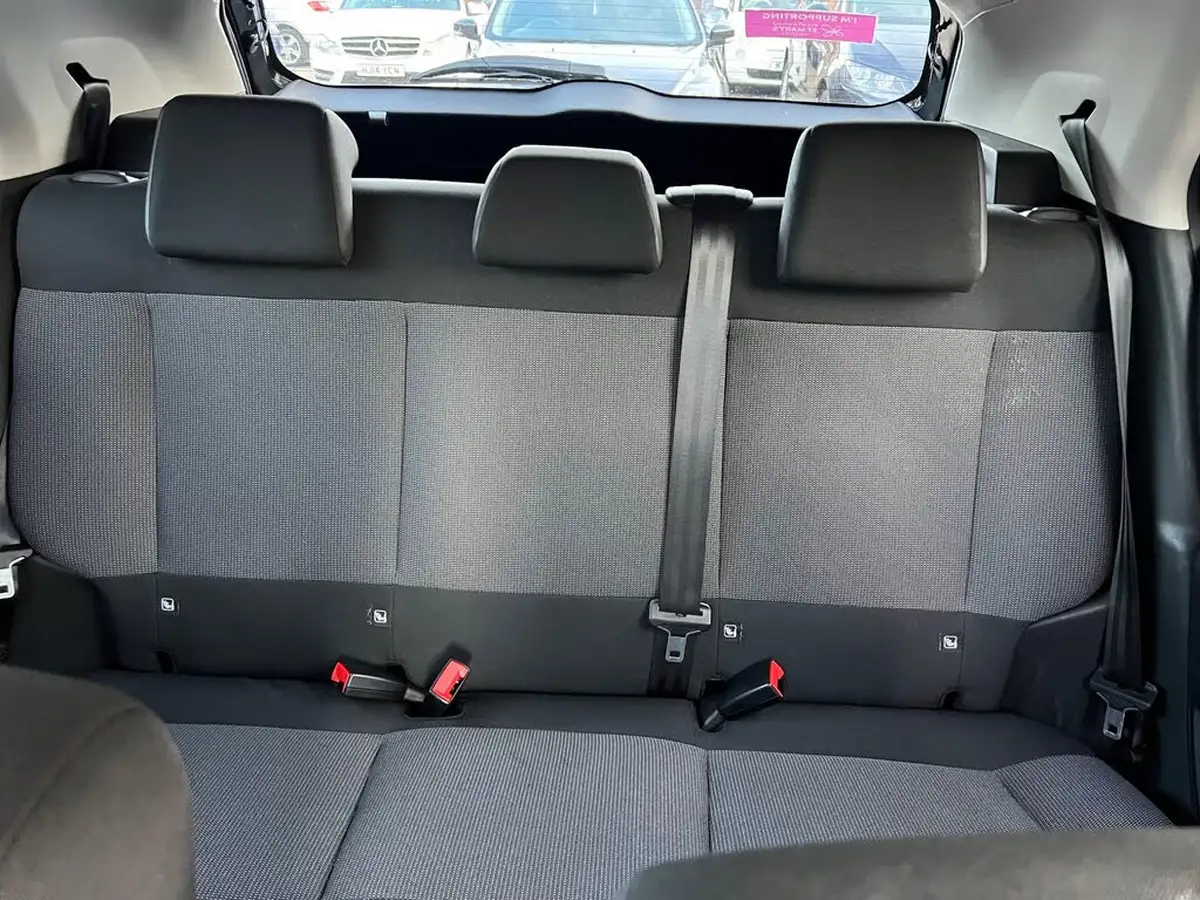 2016-citroen-c4-cactus-12-puretech-flair-110ps-ss-big-32
