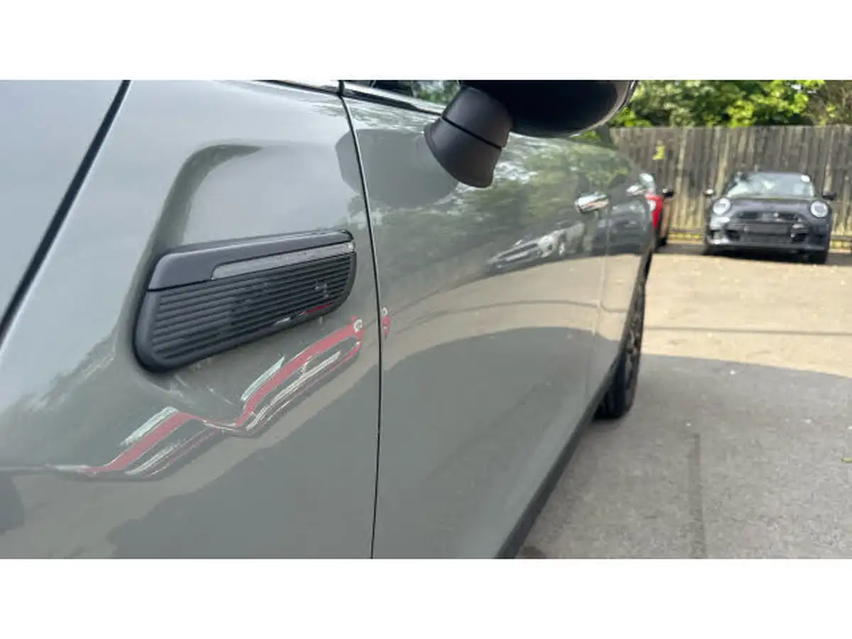 2021-mini-cooper-15-cooper-classic-hatchback-5d-auto-big-42
