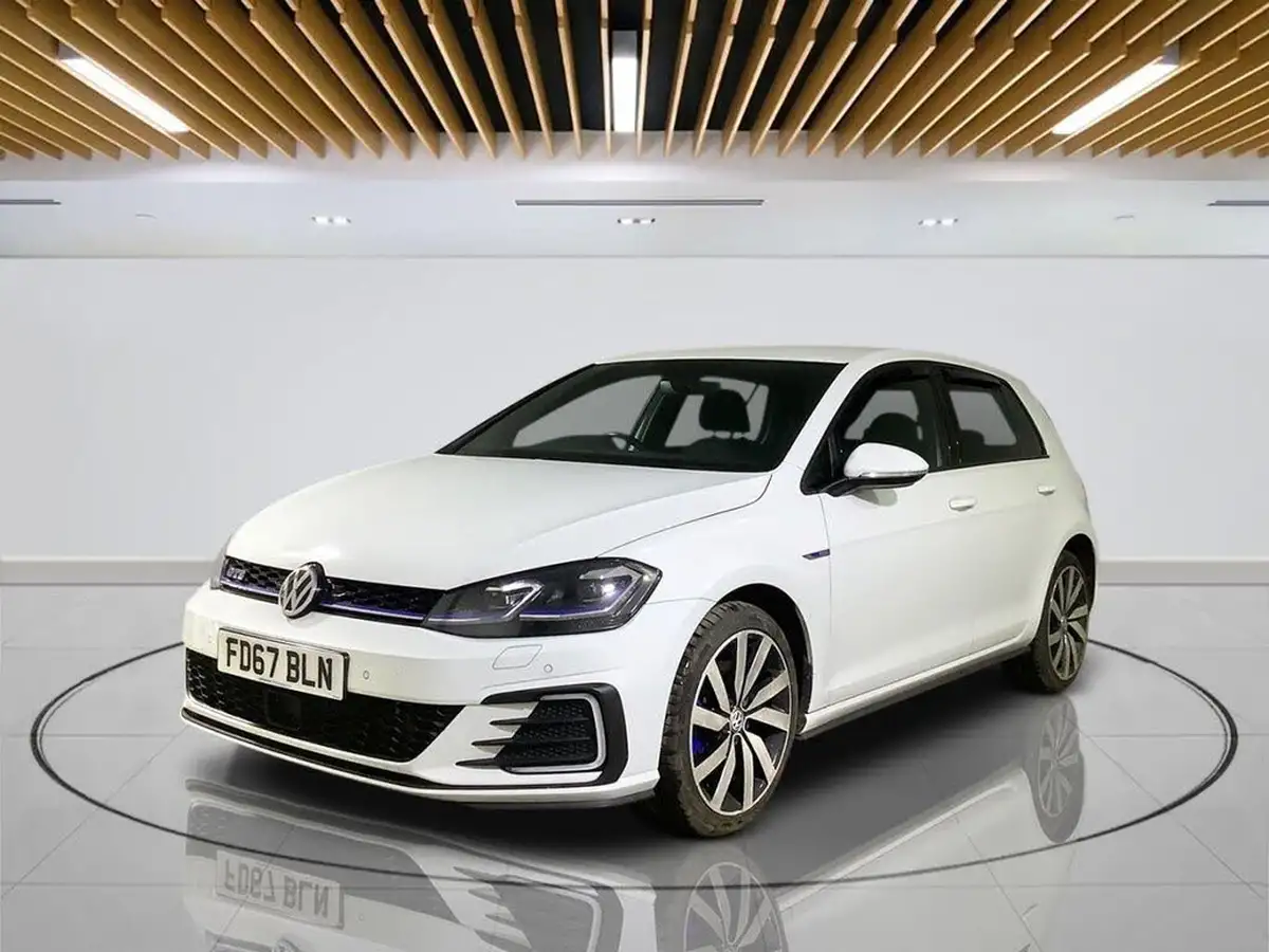 2018-volkswagen-golf-14-tsi-gte-advance-big-3
