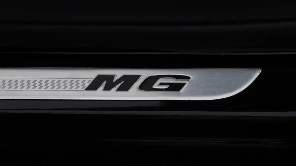 2022-mg-hs-15t-gdi-exclusive-162ps-dct-big-21
