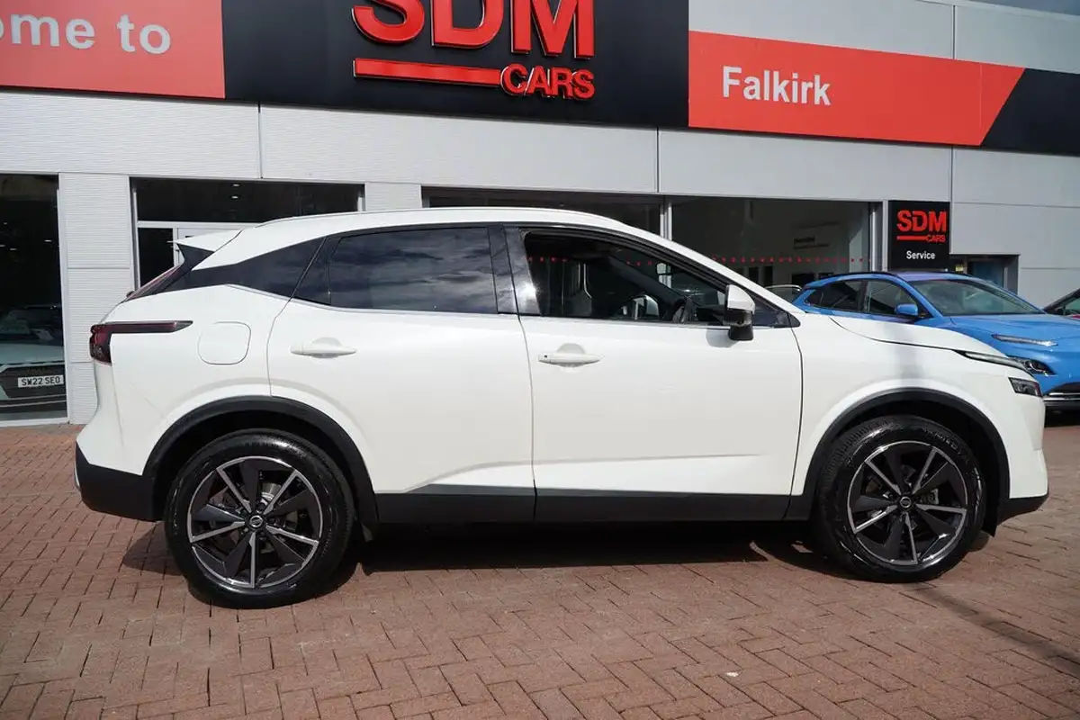 2022-nissan-qashqai-13-dig-t-tekna-140ps-mild-hybrid-big-15