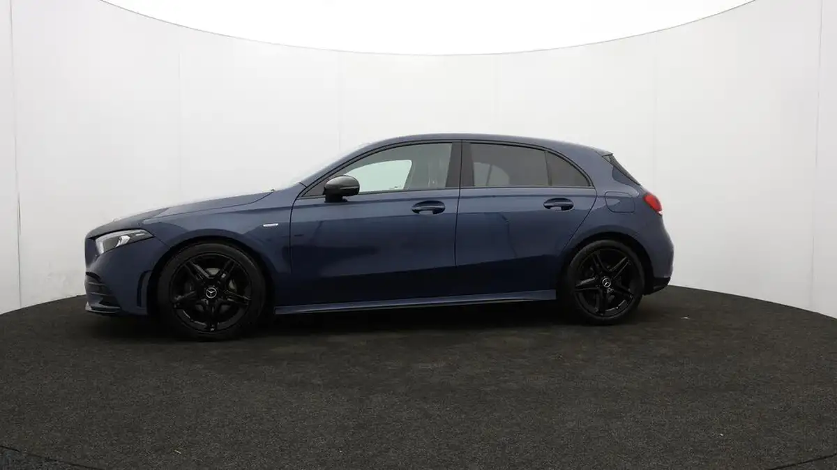 2022-mercedes-benz-a-class-13-a180-amg-line-executive-edition-hatchback-5d-7g-dct-big-70