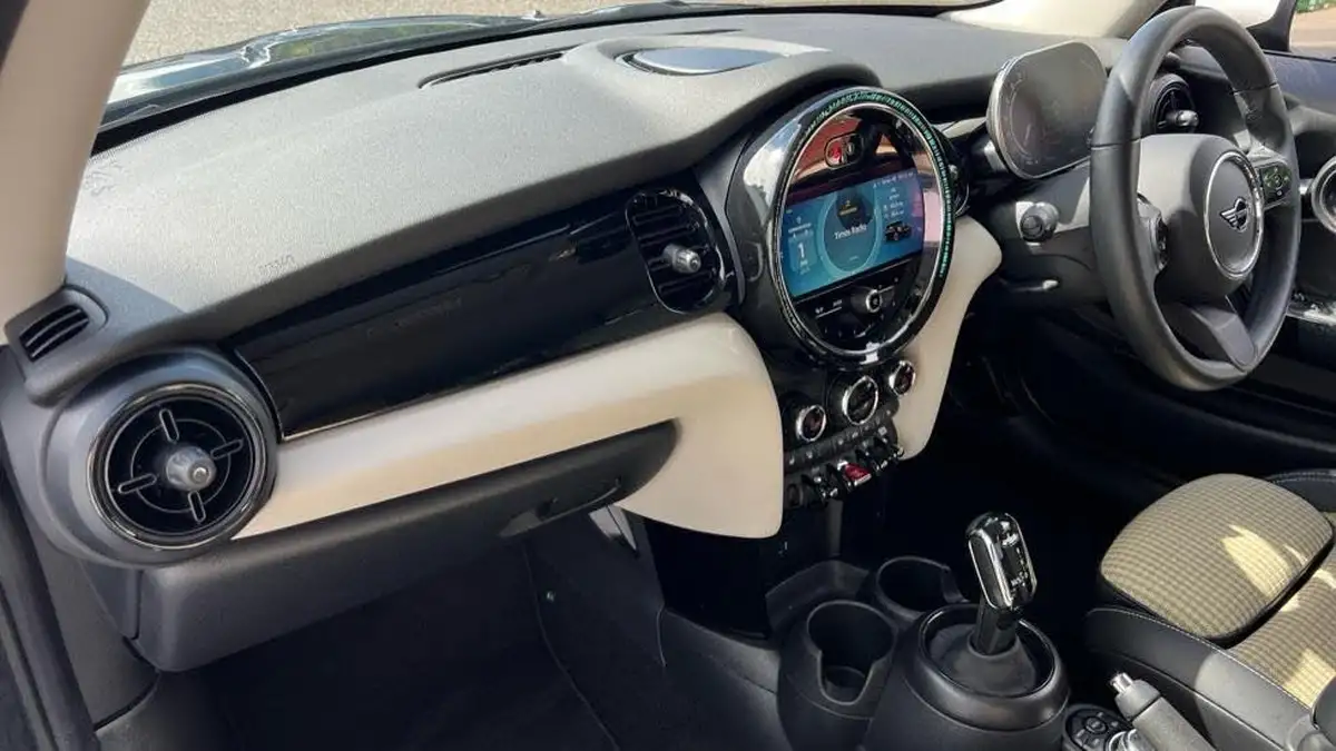 2023-mini-cooper-15-cooper-classic-premium-auto-hatchback-3d-auto-big-6