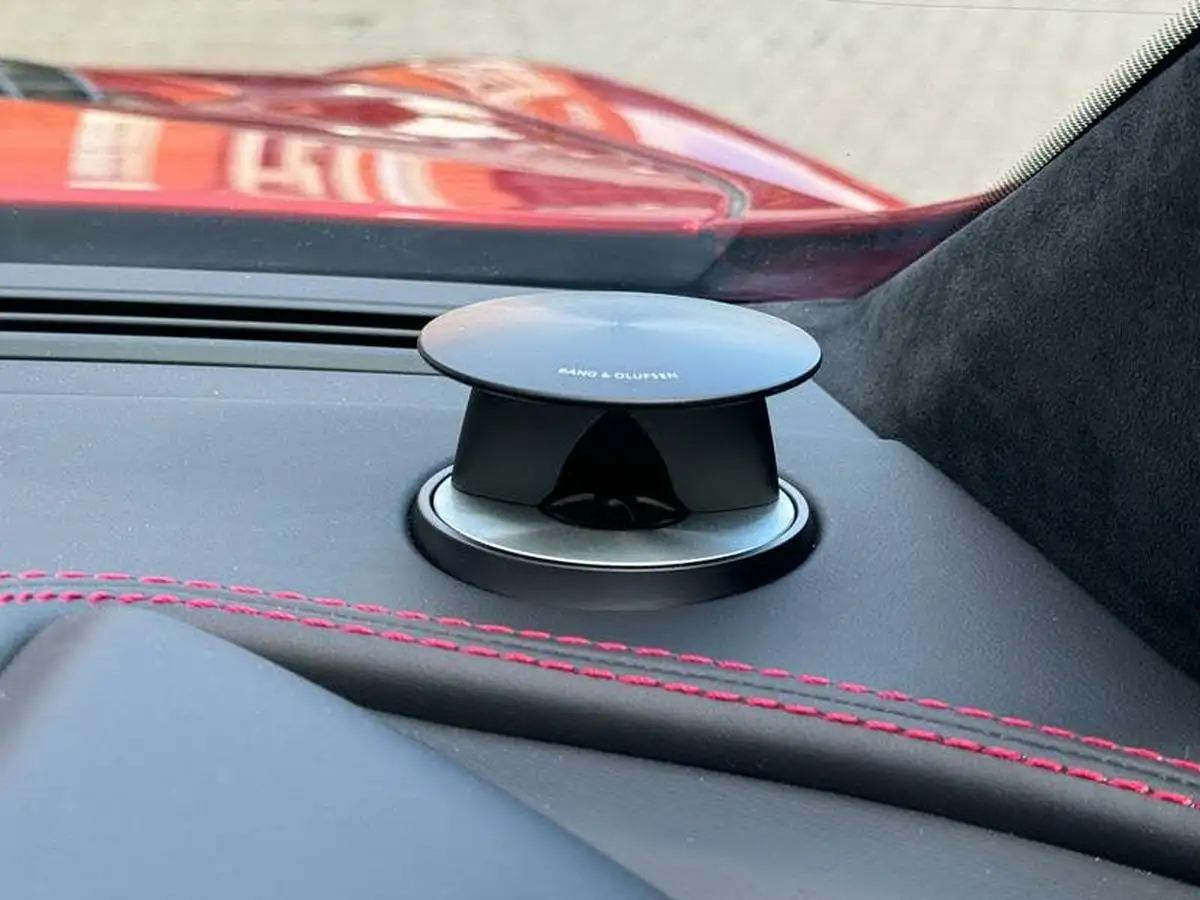 2018-aston-martin-vanquish-59-568bhp-big-9
