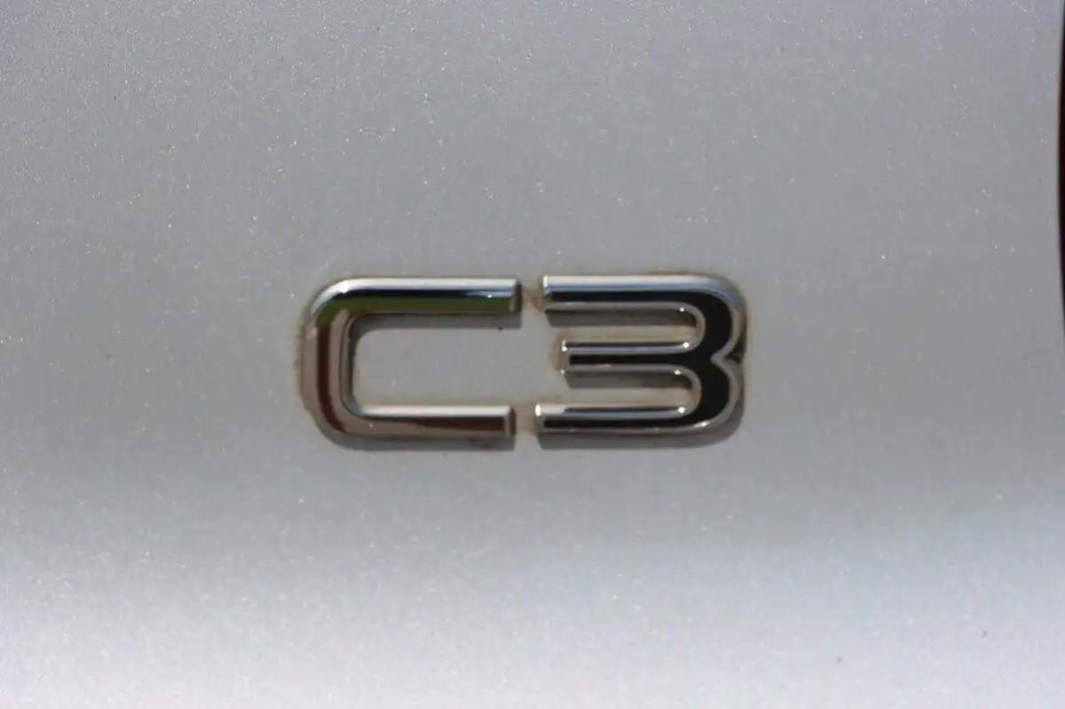 2017-citroen-c3-12-puretech-flair-nav-edition-big-32