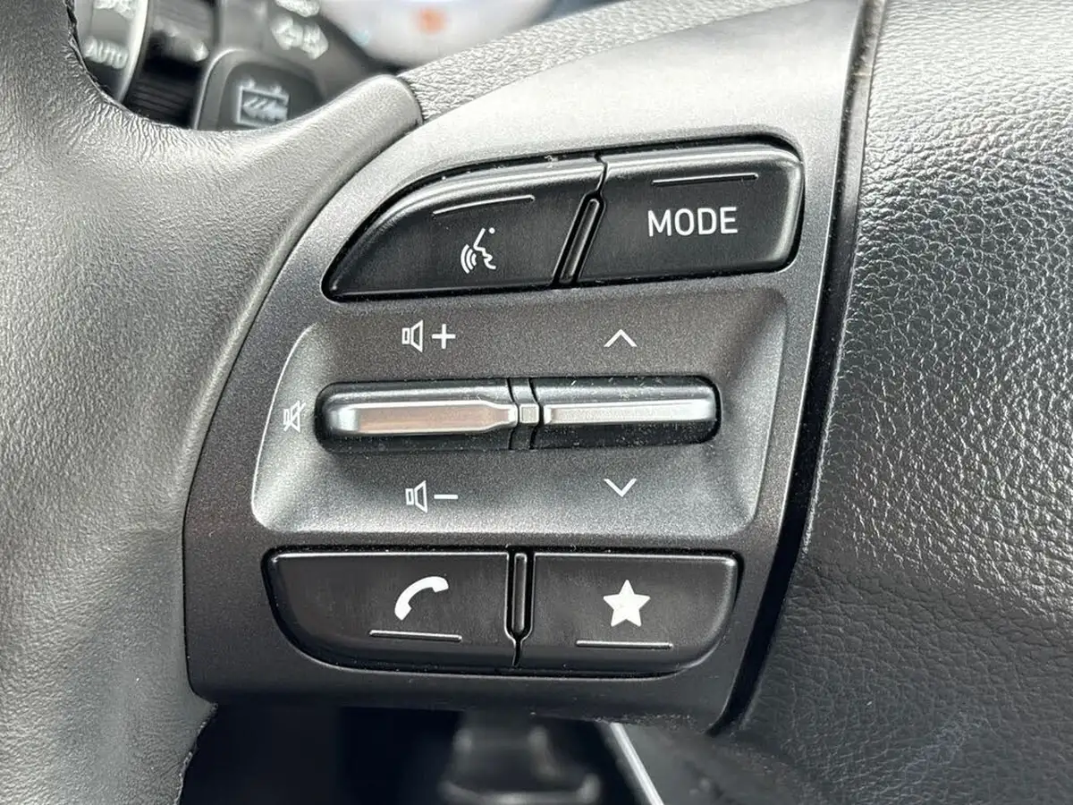 2023-hyundai-kona-e-premium-136ps-39kwh-big-21