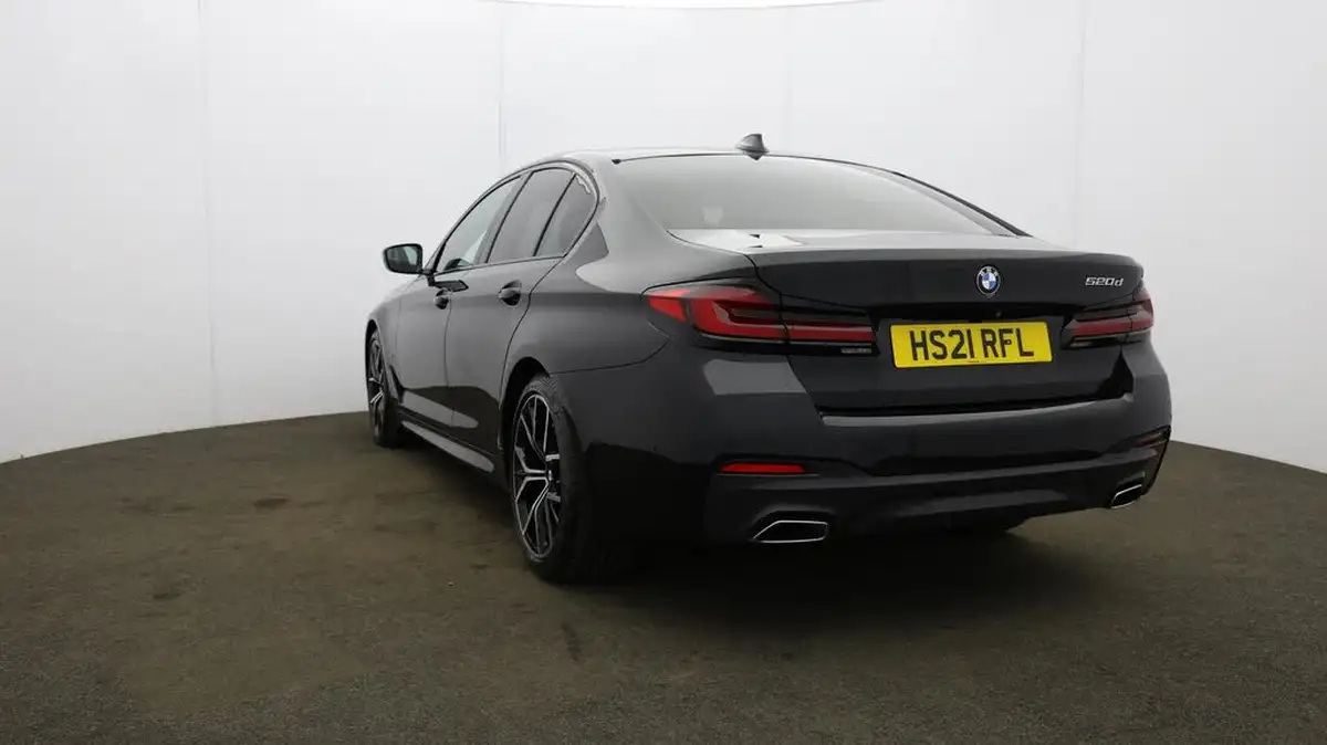 2021-bmw-5-series-20td-520d-m-sport-mht-saloon-4d-big-33
