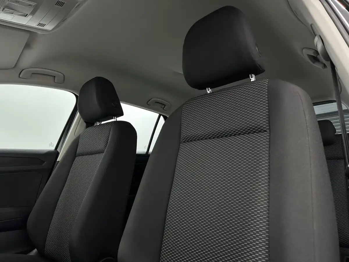 2021-volkswagen-t-roc-20tdi-s-big-26