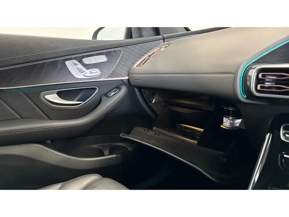 2022-mercedes-benz-eqc-e-eqc-400-amg-line-premium-plus-big-36