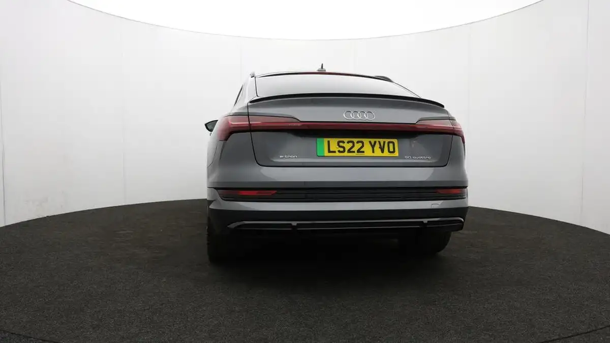 2022-audi-e-tron-50e-black-edition-sportback-big-33