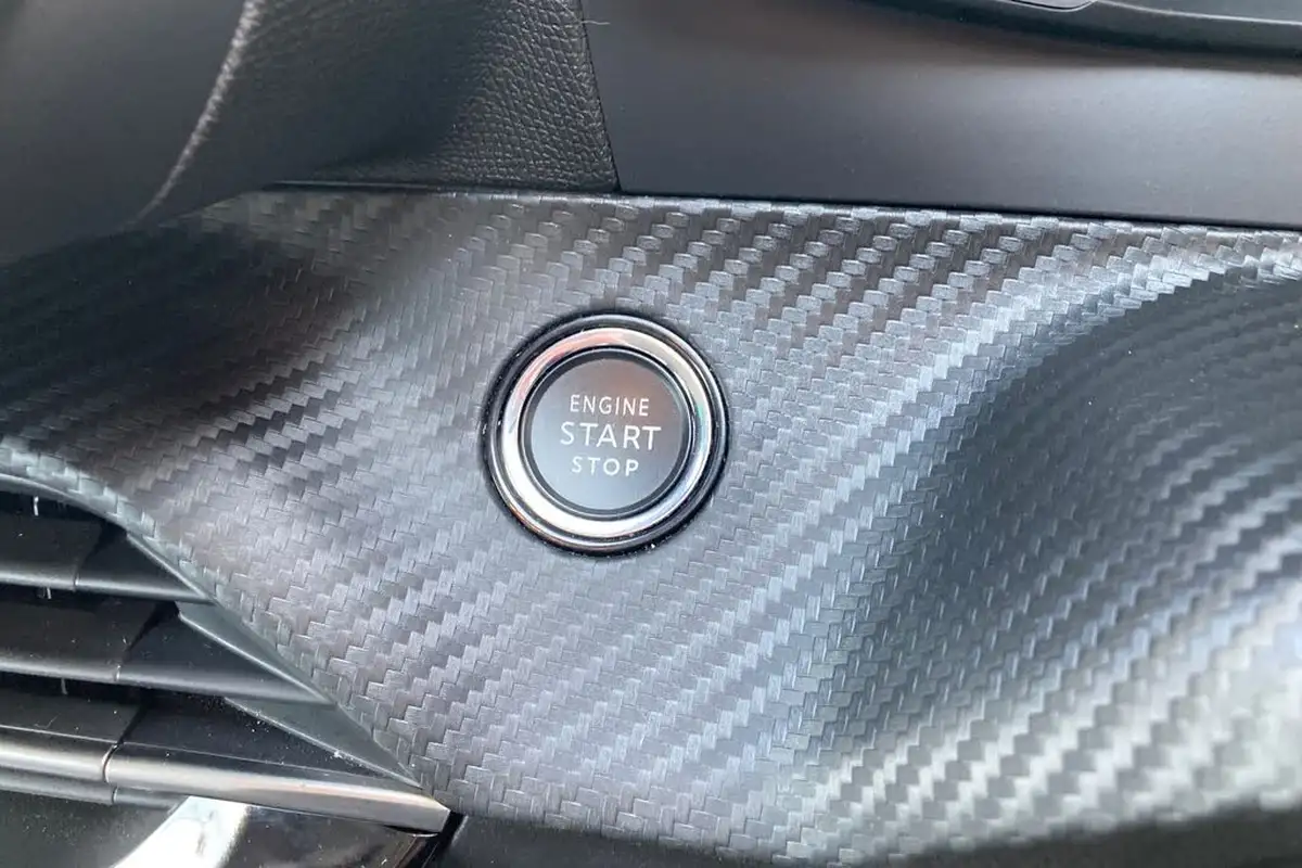 2023-peugeot-208-12-puretech-active-premium-100ps-big-24