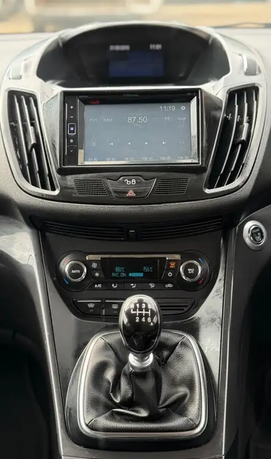 2014-ford-kuga-20tdci-titanium-140ps-big-20